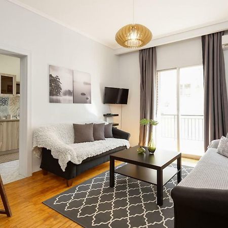 Upscale And Spacious 3Br Home Tesalonika Bagian luar foto