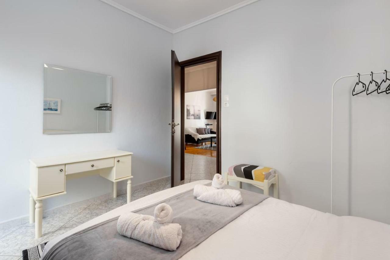 Upscale And Spacious 3Br Home Tesalonika Bagian luar foto