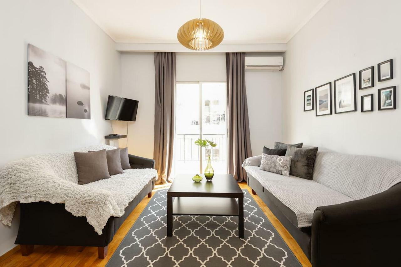 Upscale And Spacious 3Br Home Tesalonika Bagian luar foto