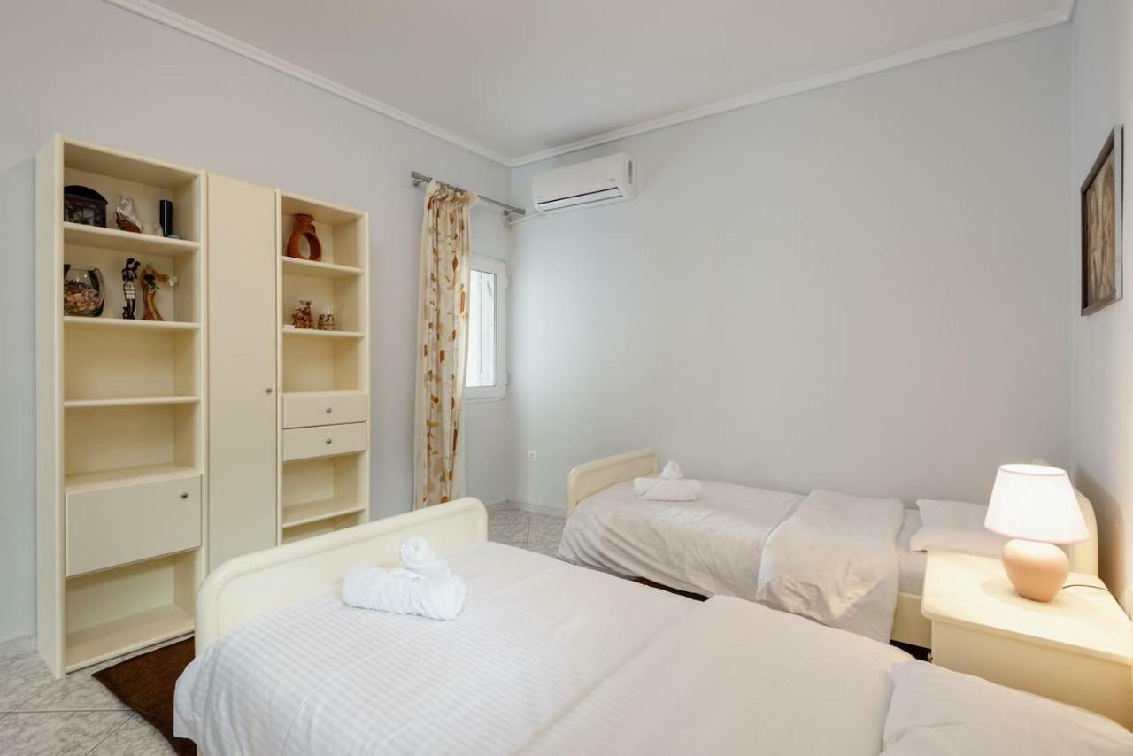 Upscale And Spacious 3Br Home Tesalonika Bagian luar foto